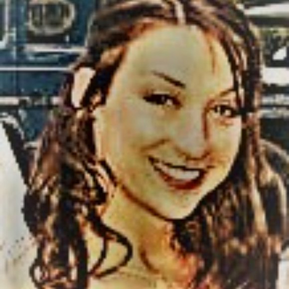 Meet your Posher, Megan - Picture 2 of 5